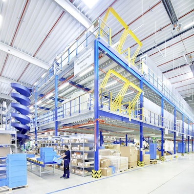 Foto Bühnensystem, Referenz Kühne und Nagel Foto Bühnensystem, Referenz Kühne und Nagel