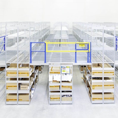 Foto 2-geschossige Fachbodenregalanlage mit Brandschutzböden GRID 02 Foto 2-geschossige Fachbodenregalanlage mit Brandschutzböden GRID 02