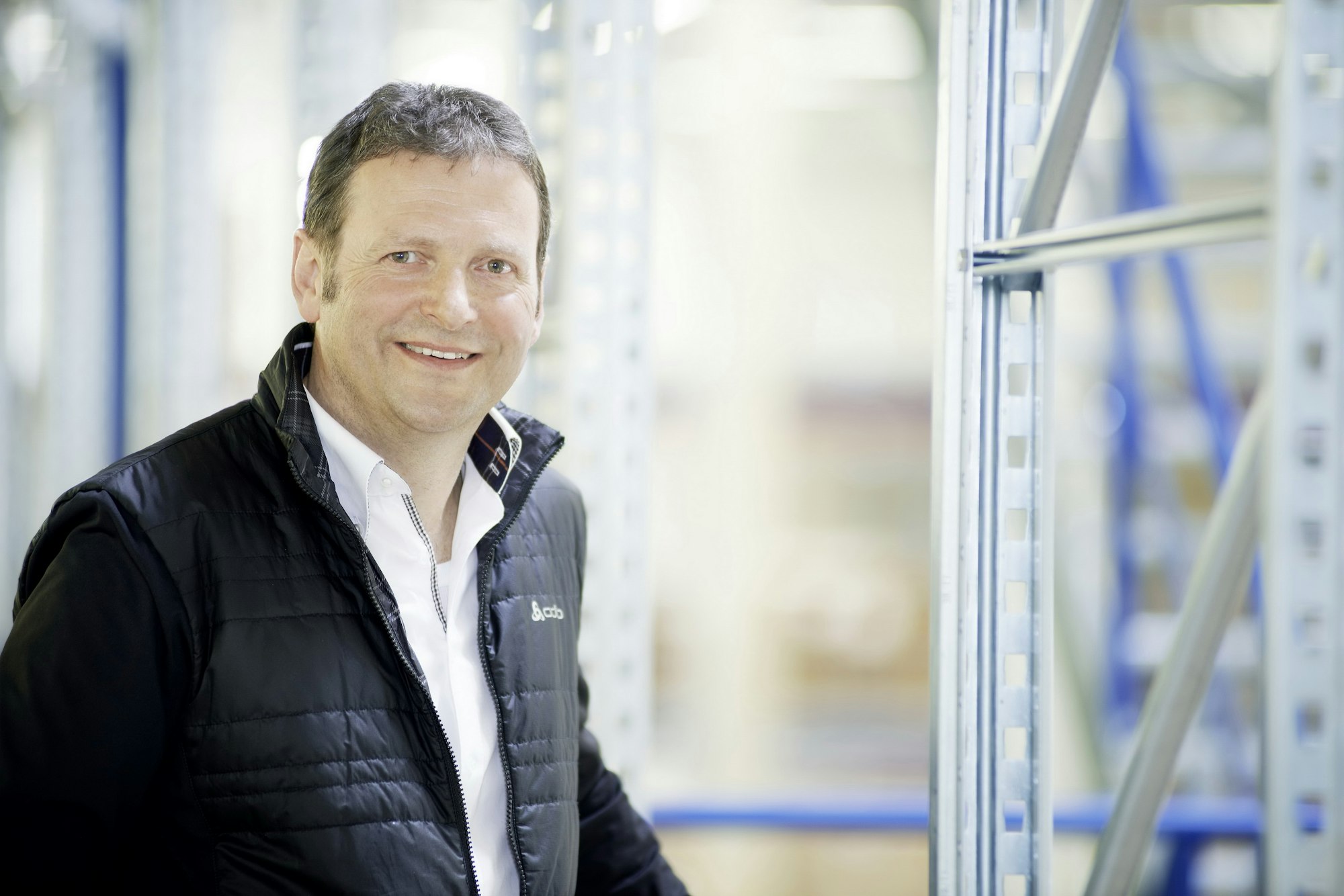 Bernd Wolf, Geschäftsführer der Odlo Logistik GmbH: „Unser Ziel war es, die internen Logistikabläufe weiter zu verbessern, um die Leistung am neuen Standort zu erhöhen.“